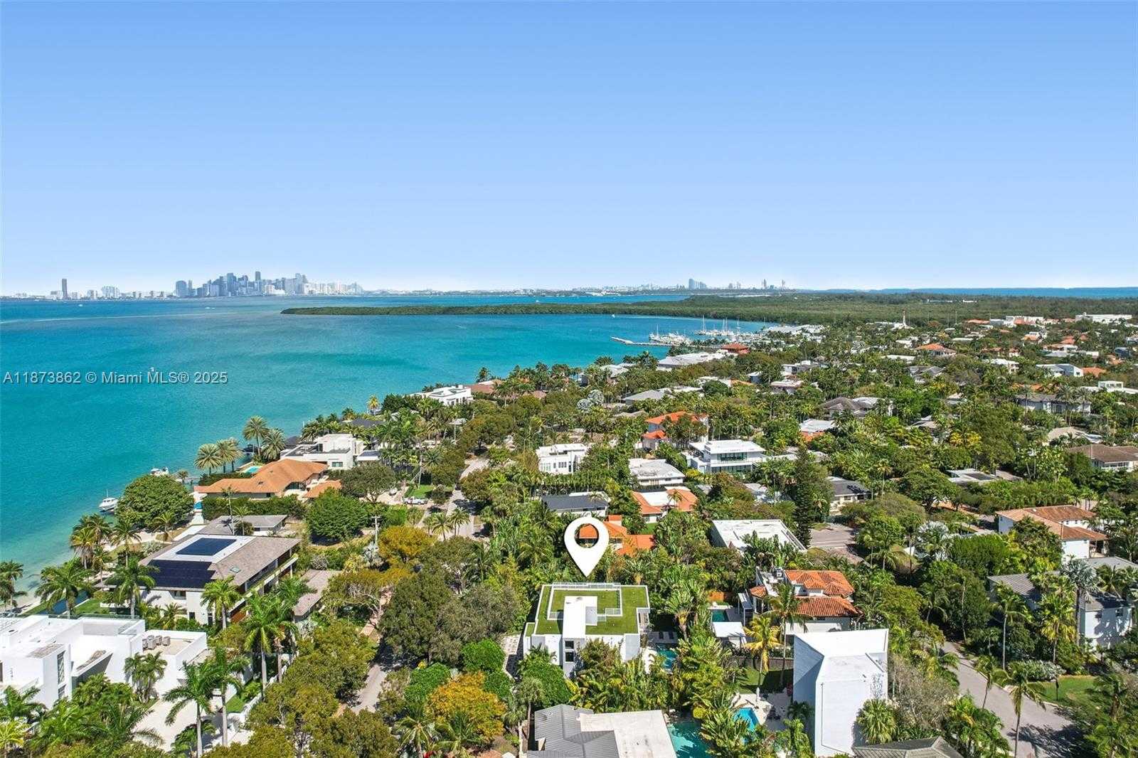 Small Image of 425 HARBOR DR, Key Biscayne Number 66