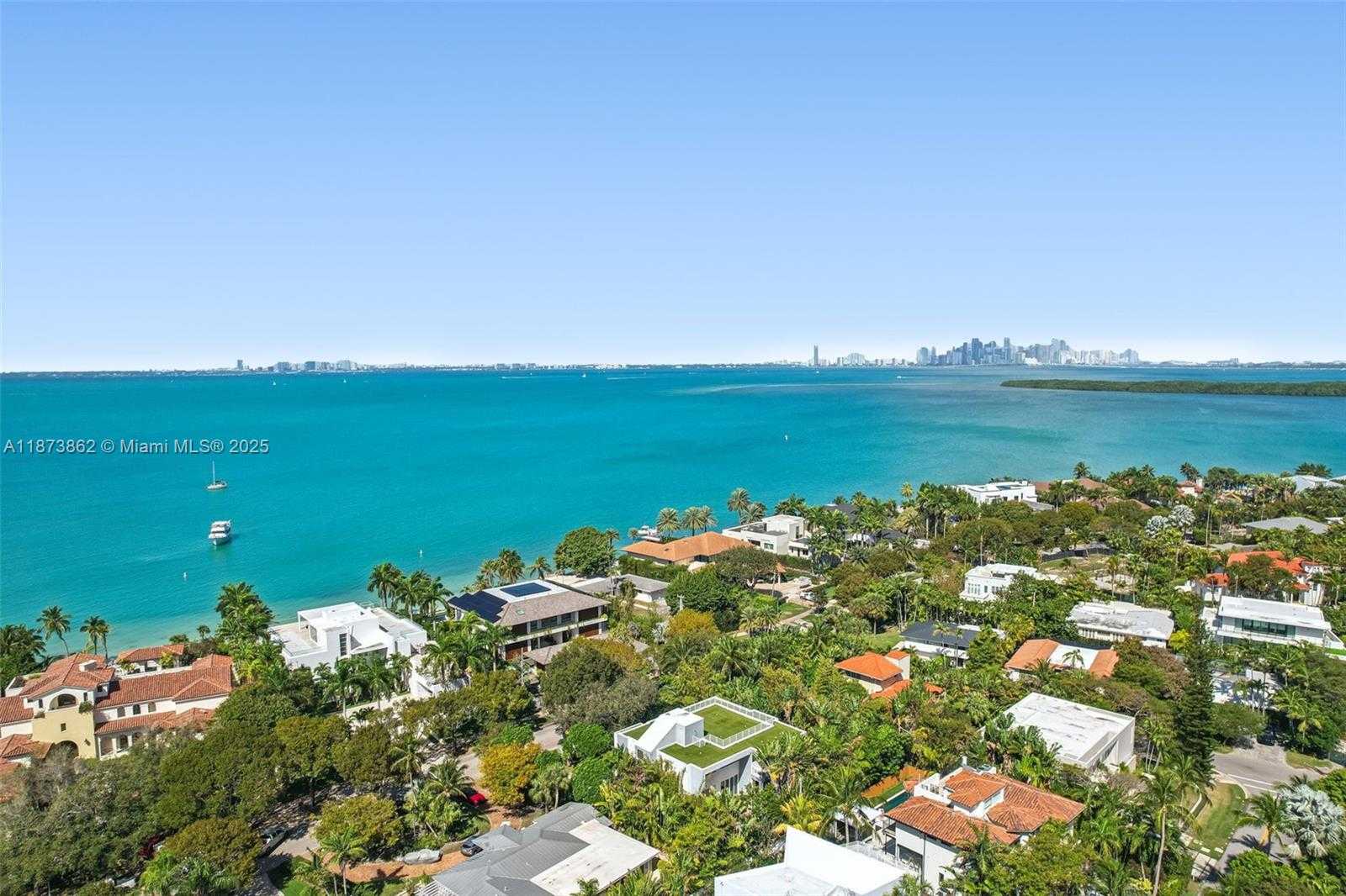 Small Image of 425 HARBOR DR, Key Biscayne Number 67