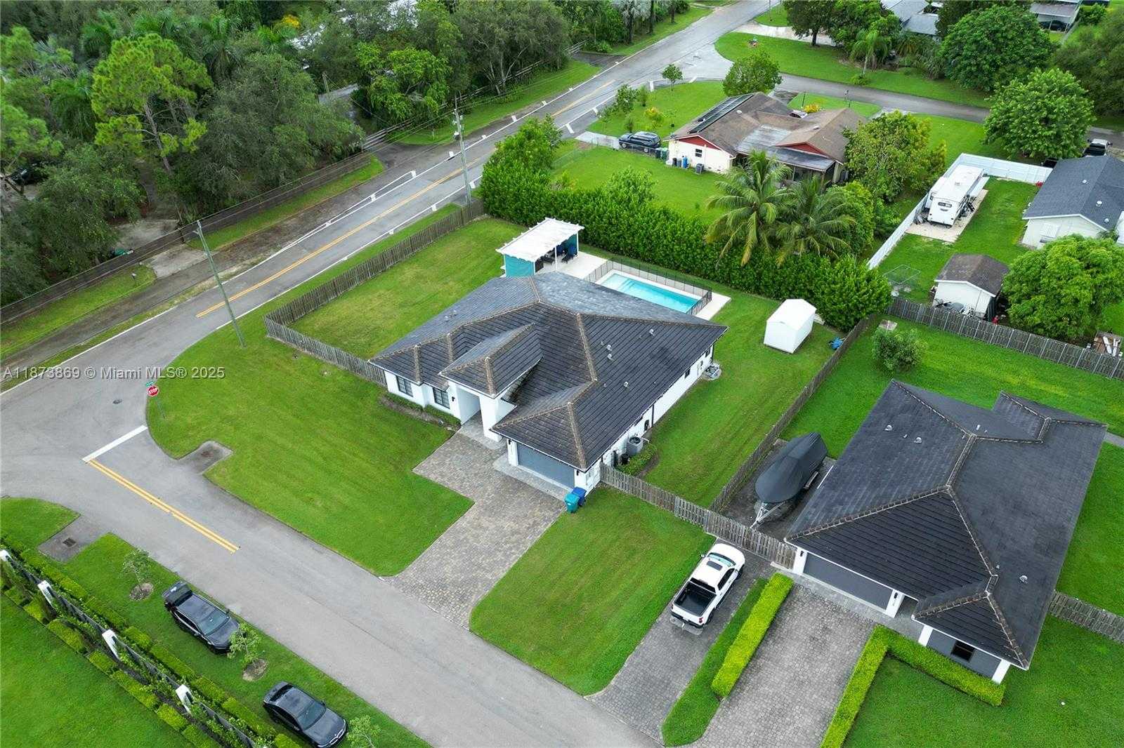 Small Image of 32352 SOUTH WEST 199TH PL, Homestead Number 5
