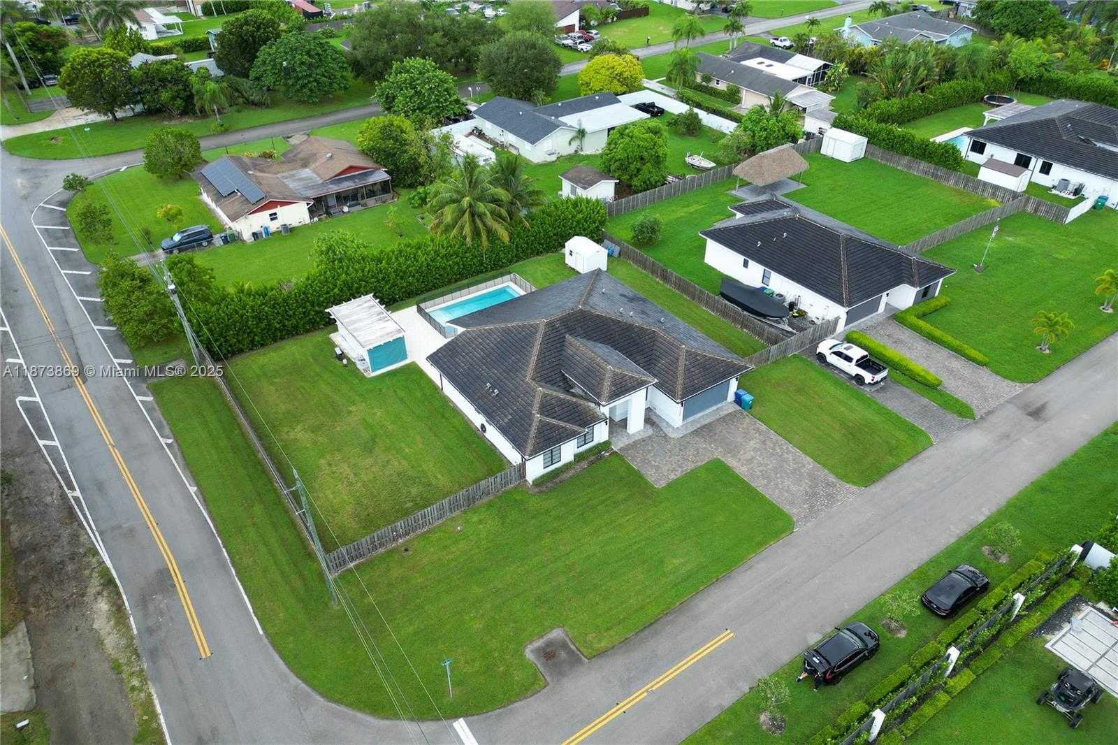 Small Image of 32352 SOUTH WEST 199TH PL, Homestead Number 6