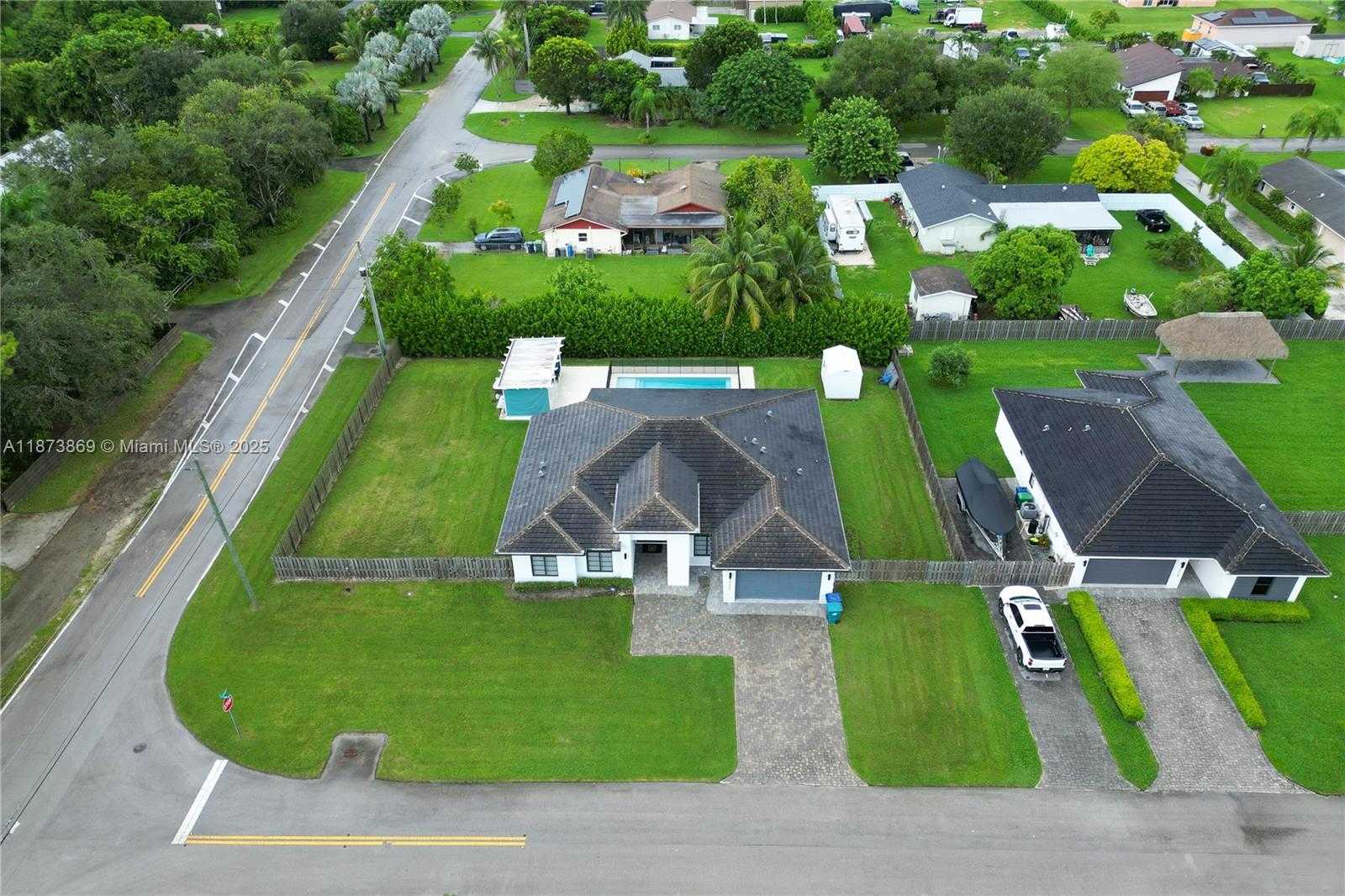 Small Image of 32352 SOUTH WEST 199TH PL, Homestead Number 7