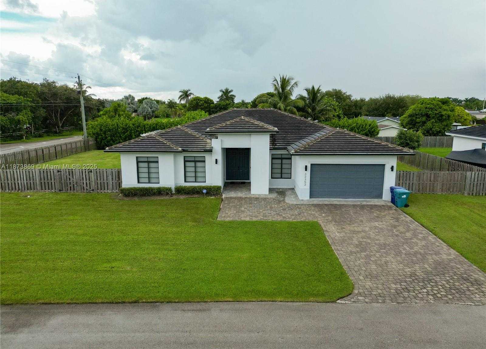 Small Image of 32352 SOUTH WEST 199TH PL, Homestead Number 8
