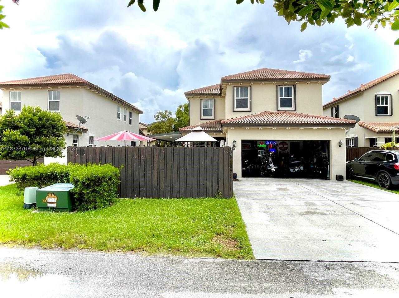 Small Image of 11623 SOUTH WEST 244TH LN, Homestead Number 2