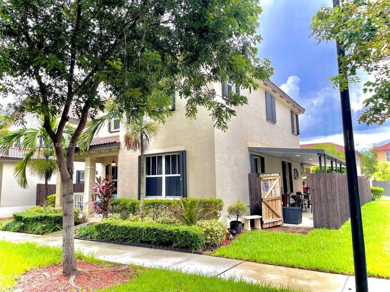 Small Image of 11623 SOUTH WEST 244TH LN, Homestead Number 28