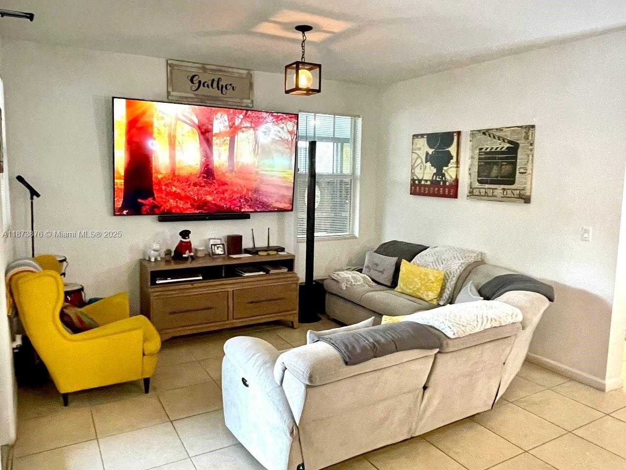 Small Image of 11623 SOUTH WEST 244TH LN, Homestead Number 37