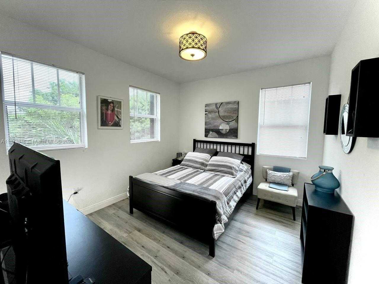 Small Image of 11623 SOUTH WEST 244TH LN, Homestead Number 62