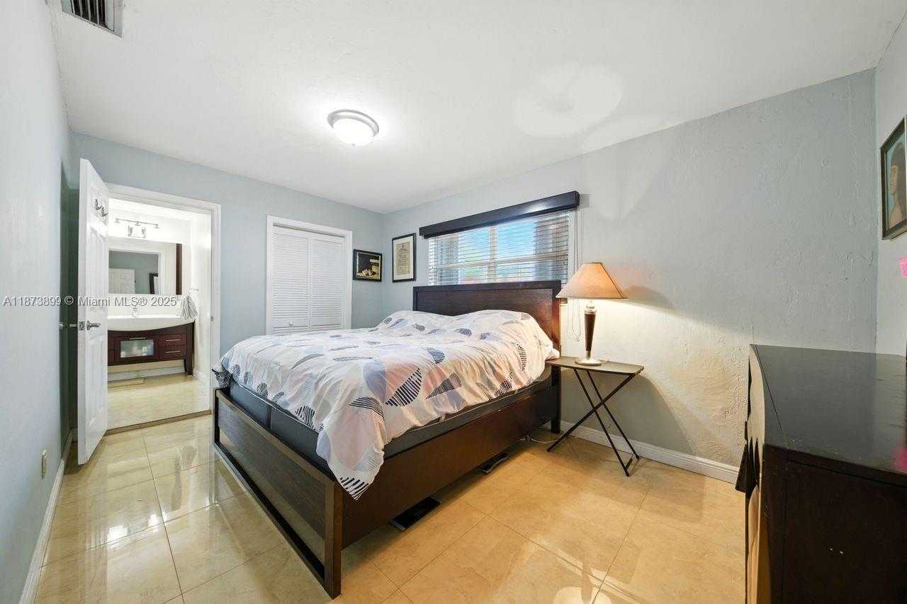 Small Image of 7375 SOUTH WEST 34TH STREET, Miami Number 15