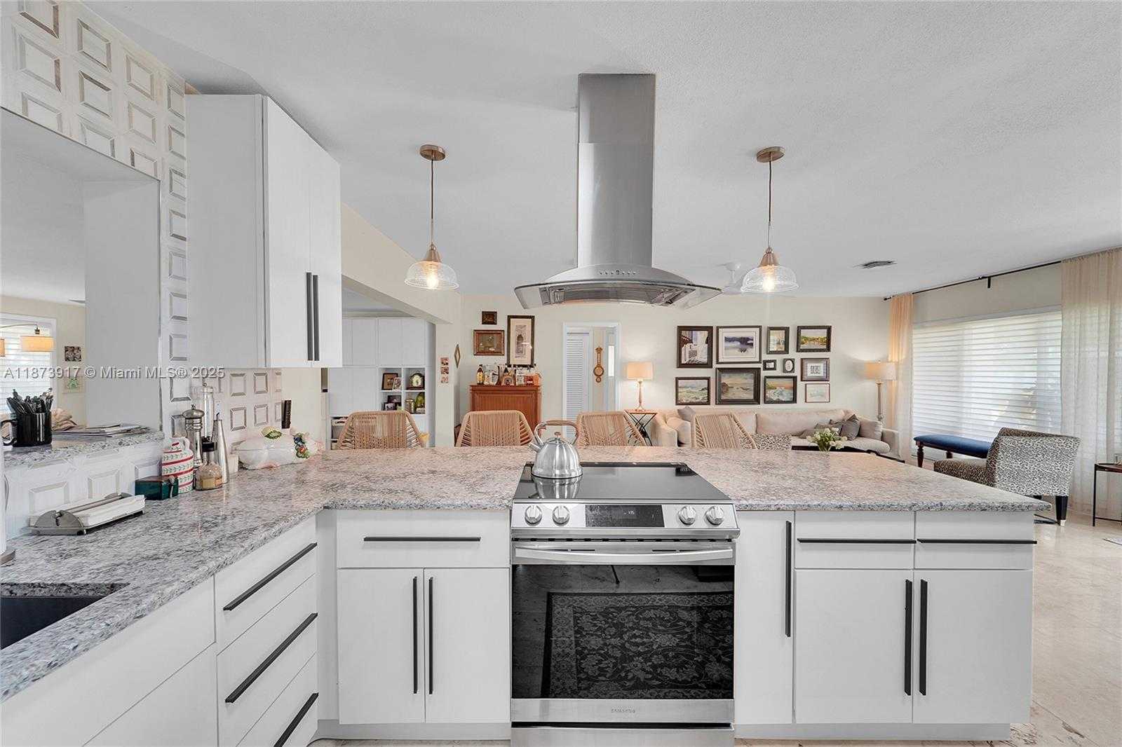 Small Image of 1431 SOUTH OCEAN BLVD #11, Lauderdale By The Sea Number 11