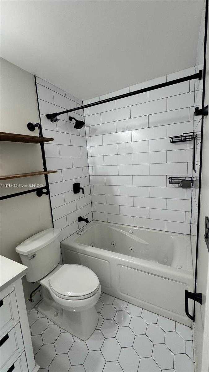 Small Image of 443 SOUTH WEST 122ND TER, Pembroke Pines Number 14