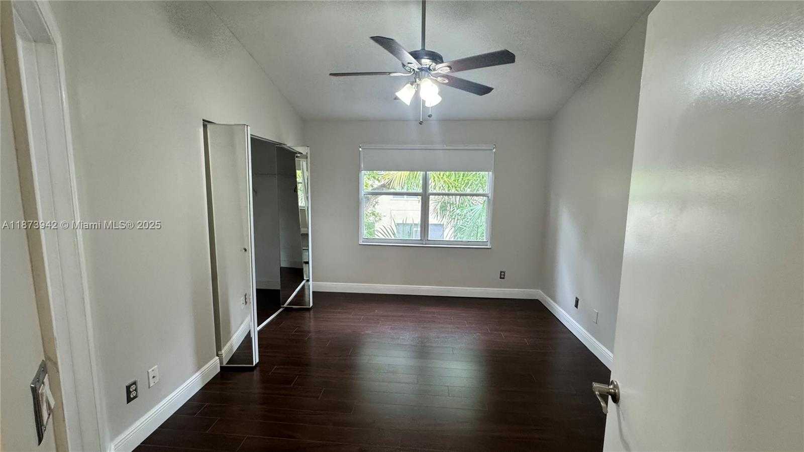 Small Image of 443 SOUTH WEST 122ND TER, Pembroke Pines Number 17