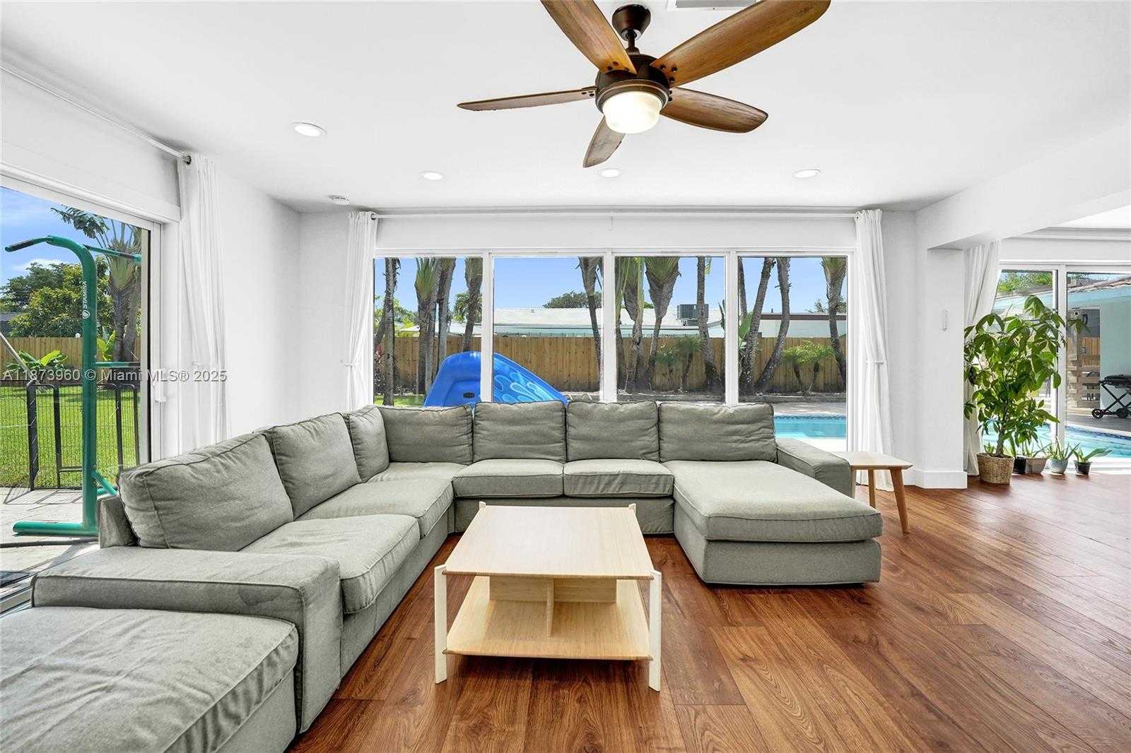 Small Image of 3350 NORTH 40TH ST, Hollywood Number 38