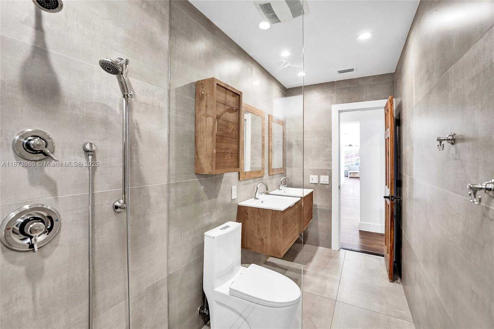 Small Image of 3350 NORTH 40TH ST, Hollywood Number 43