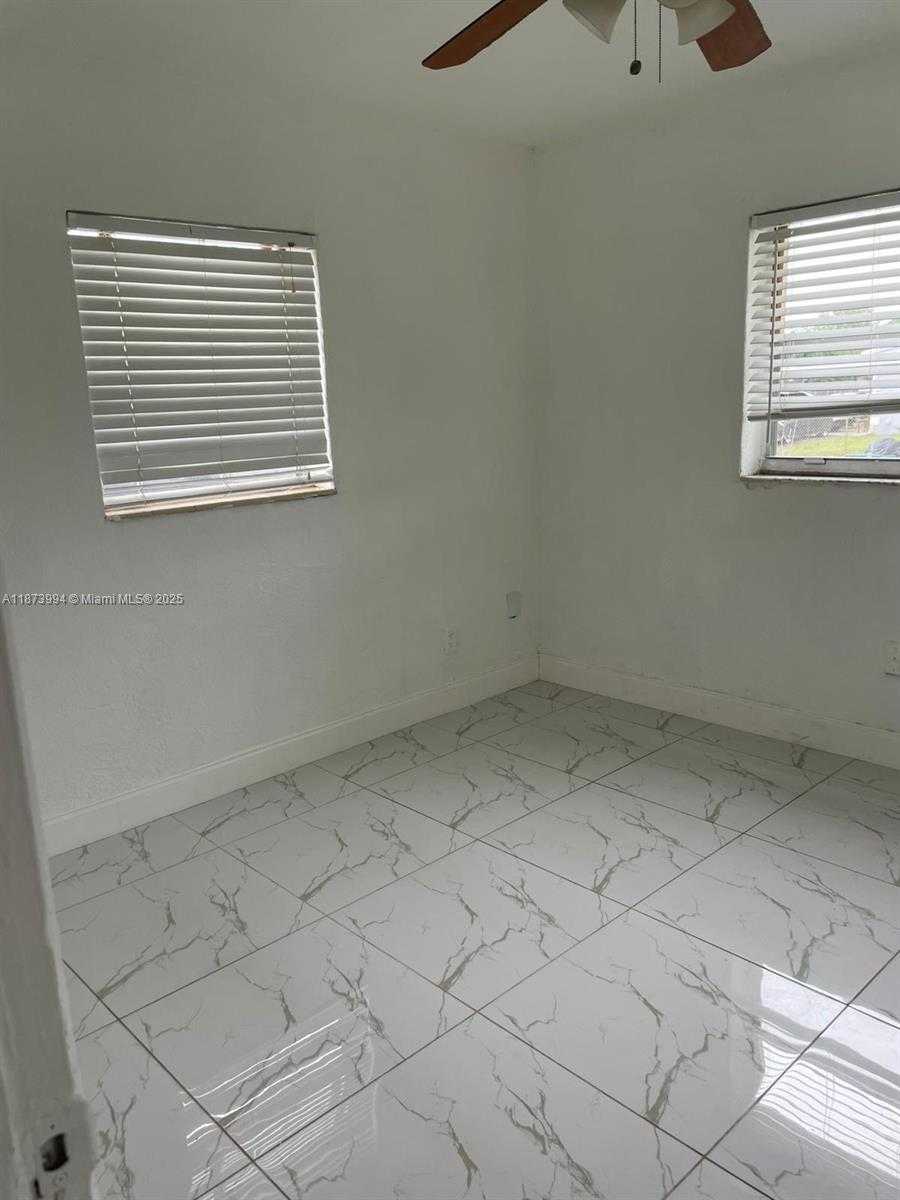 Small Image of 3111 NORTH WEST 4TH PL, Lauderhill Number 4