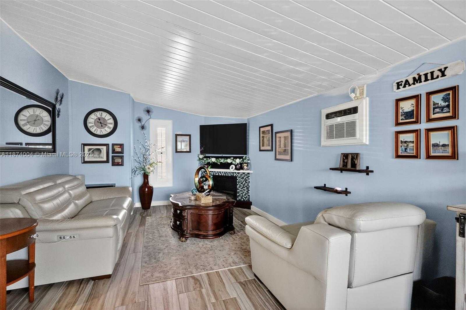 Small Image of 7120 WILSON ST, Hollywood Number 19