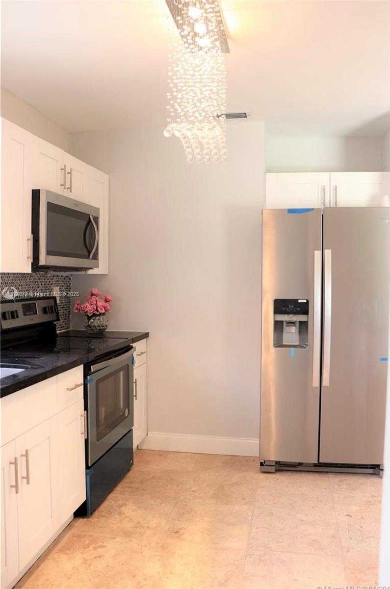 Small Image of 1060 NORTH WEST 44TH, Oakland Park Number 8