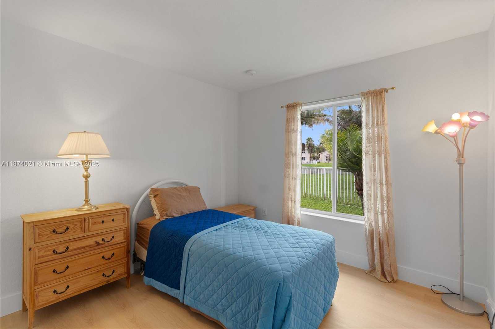 Small Image of 13357 SOUTH WEST 46TH CT, Miramar Number 17