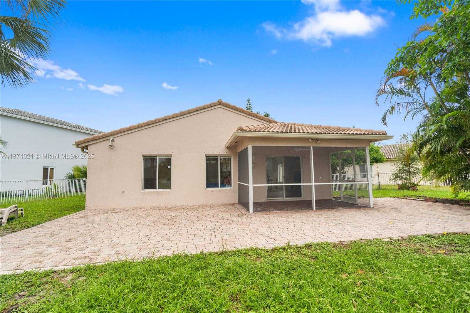 Small Image of 13357 SOUTH WEST 46TH CT, Miramar Number 28