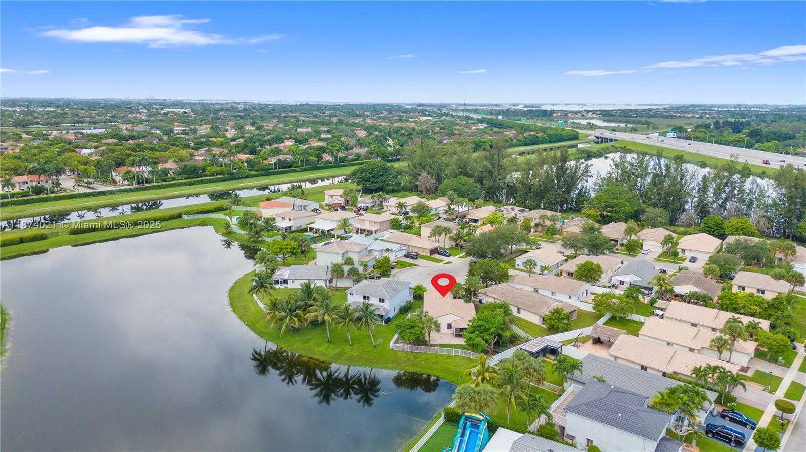 Small Image of 13357 SOUTH WEST 46TH CT, Miramar Number 32