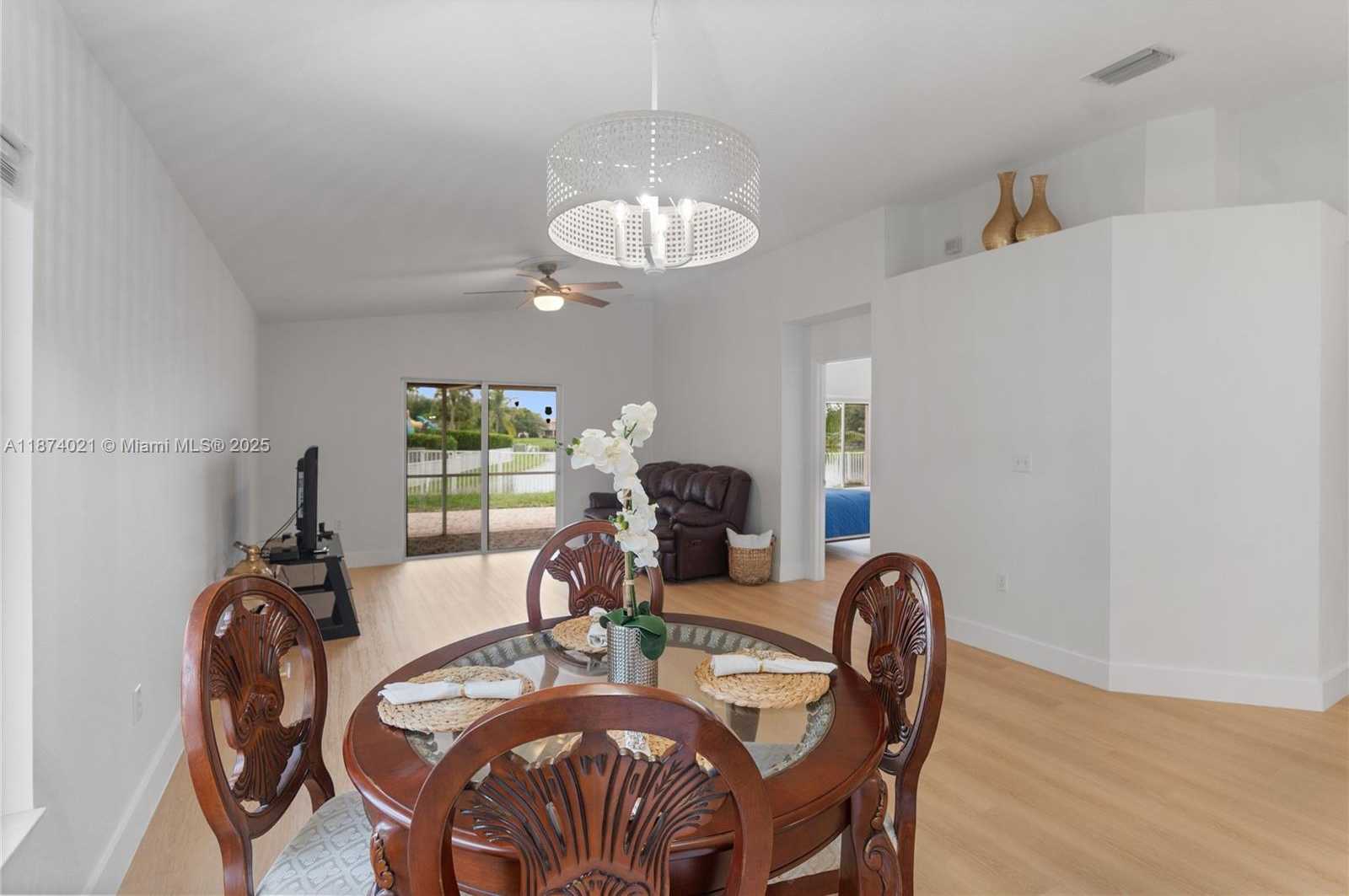 Small Image of 13357 SOUTH WEST 46TH CT, Miramar Number 4