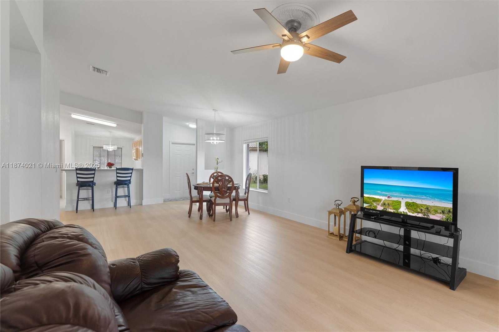 Small Image of 13357 SOUTH WEST 46TH CT, Miramar Number 7