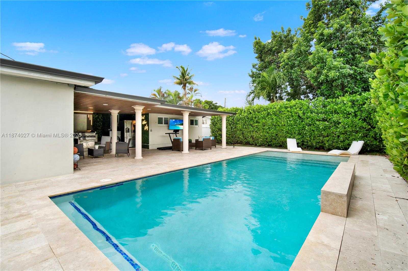 Small Image of 17904 NORTH WEST 78TH PL, Hialeah Number 23
