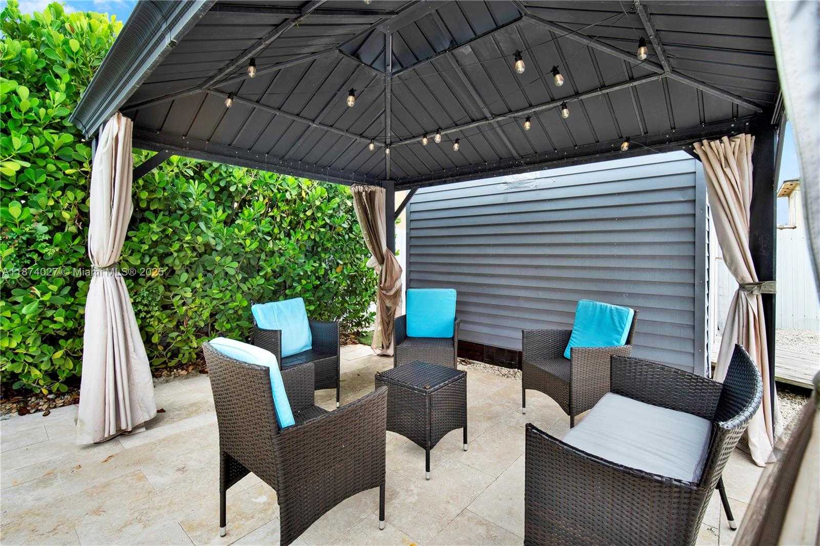 Small Image of 17904 NORTH WEST 78TH PL, Hialeah Number 25