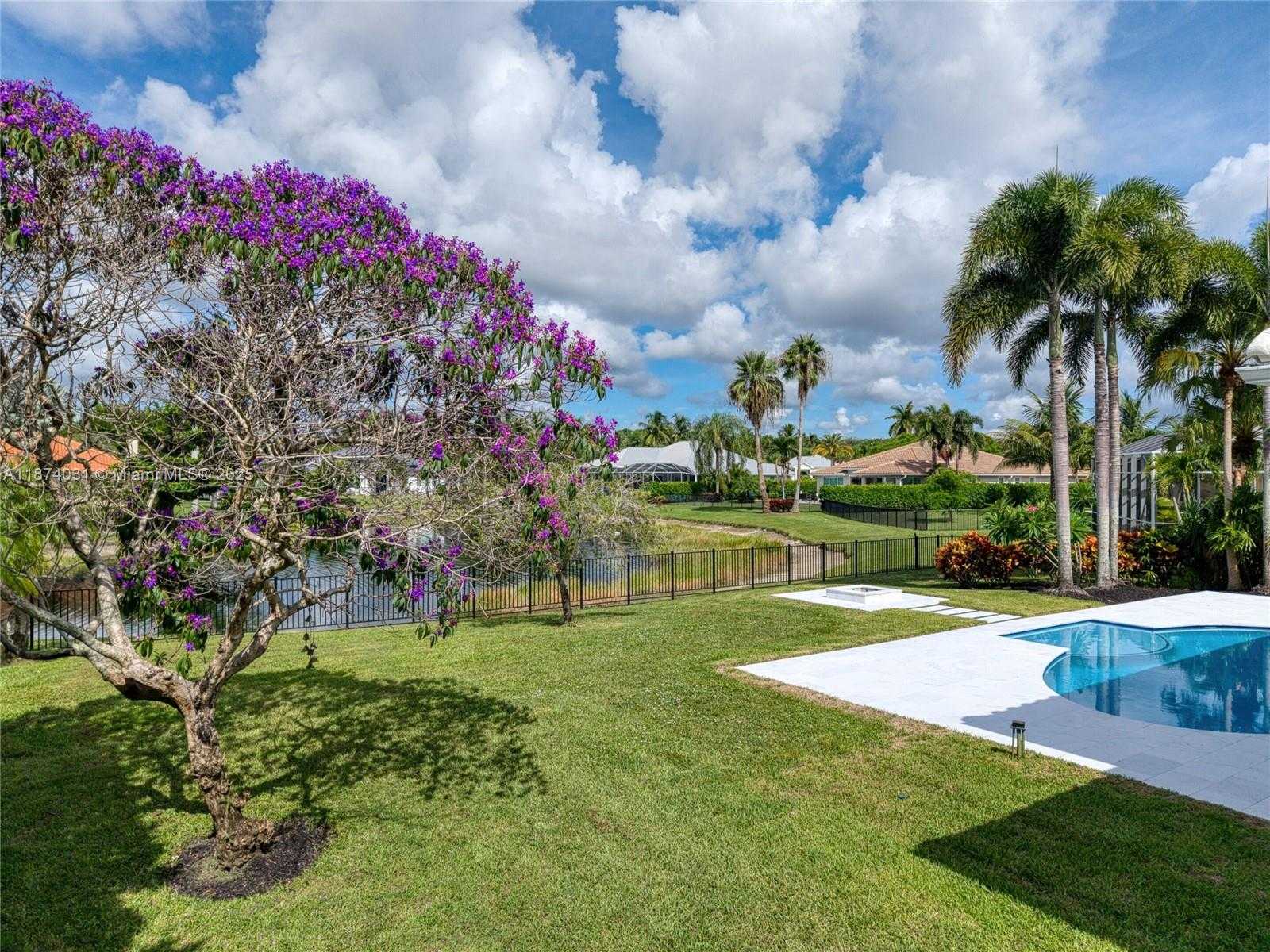 Small Image of 18573 LAKESIDE GARDENS DR, Jupiter Number 17