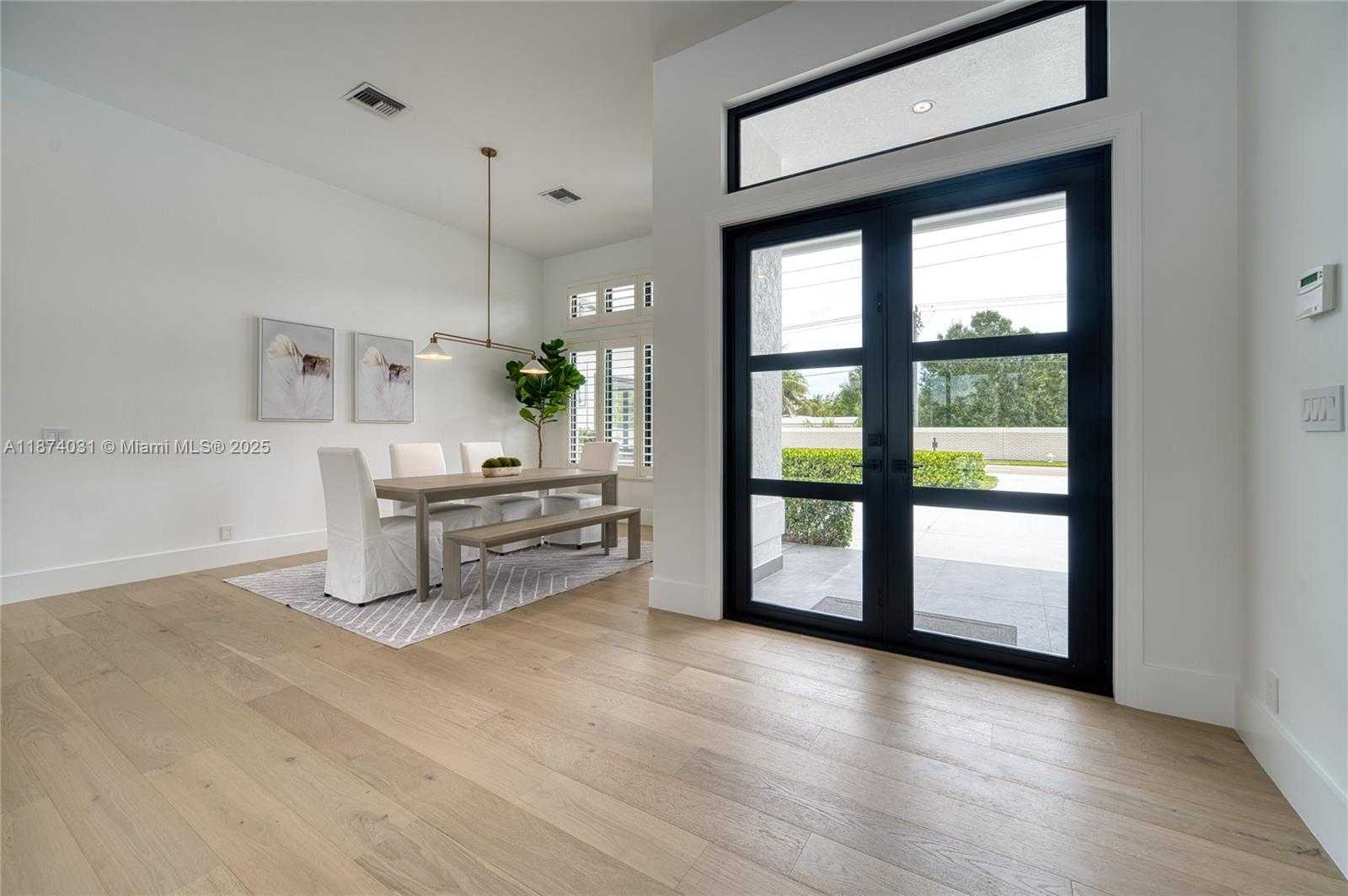 Small Image of 18573 LAKESIDE GARDENS DR, Jupiter Number 21