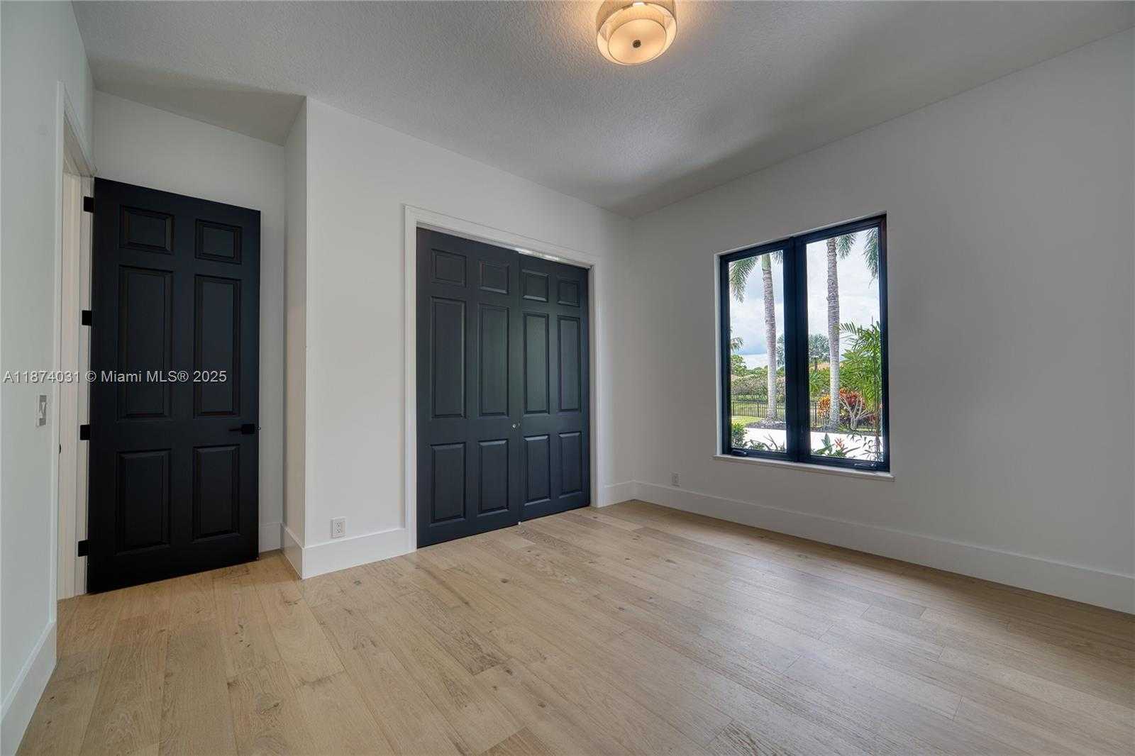 Small Image of 18573 LAKESIDE GARDENS DR, Jupiter Number 49