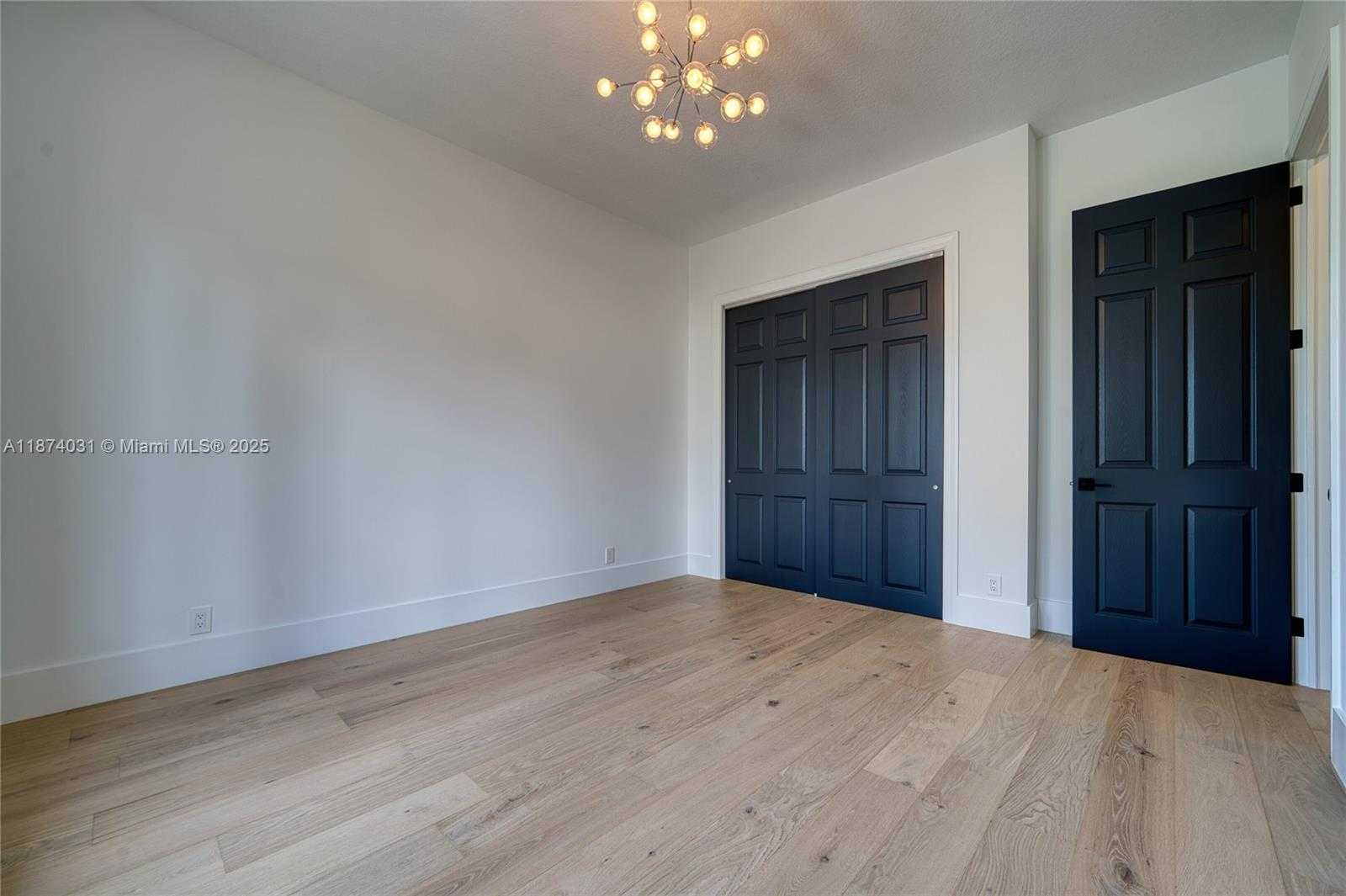 Small Image of 18573 LAKESIDE GARDENS DR, Jupiter Number 53