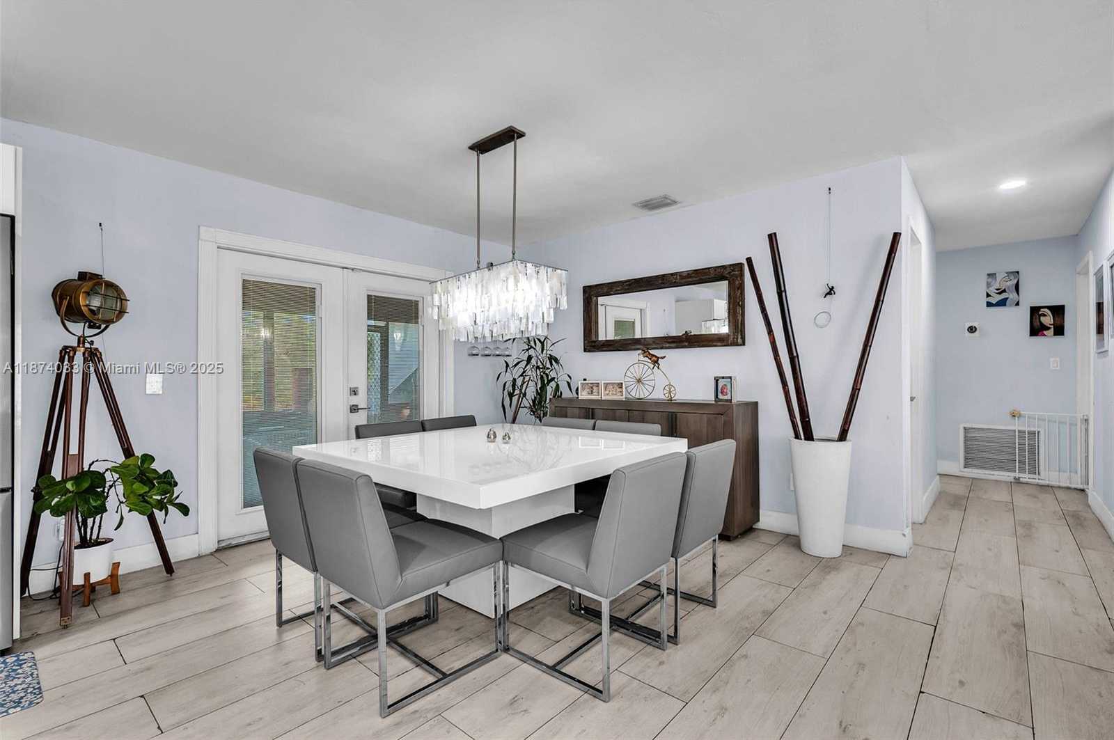Small Image of 9480 EAST PALMETTO CLUB LN E, Palmetto Bay Number 10