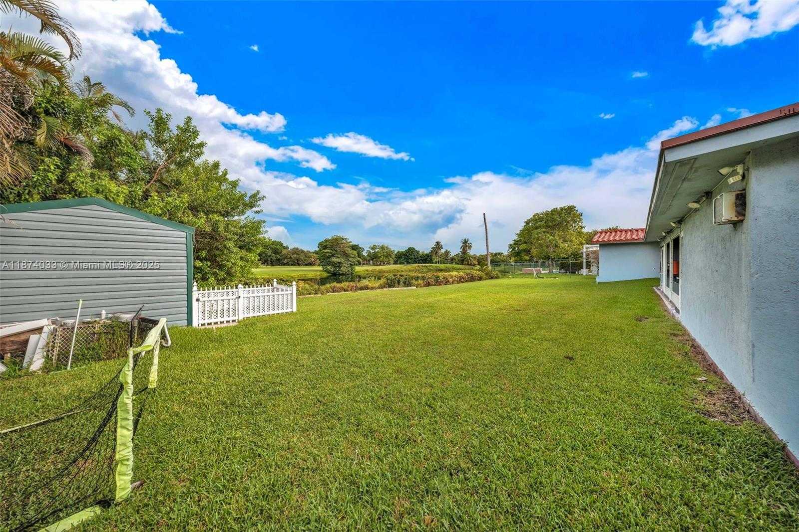 Small Image of 9480 EAST PALMETTO CLUB LN E, Palmetto Bay Number 26