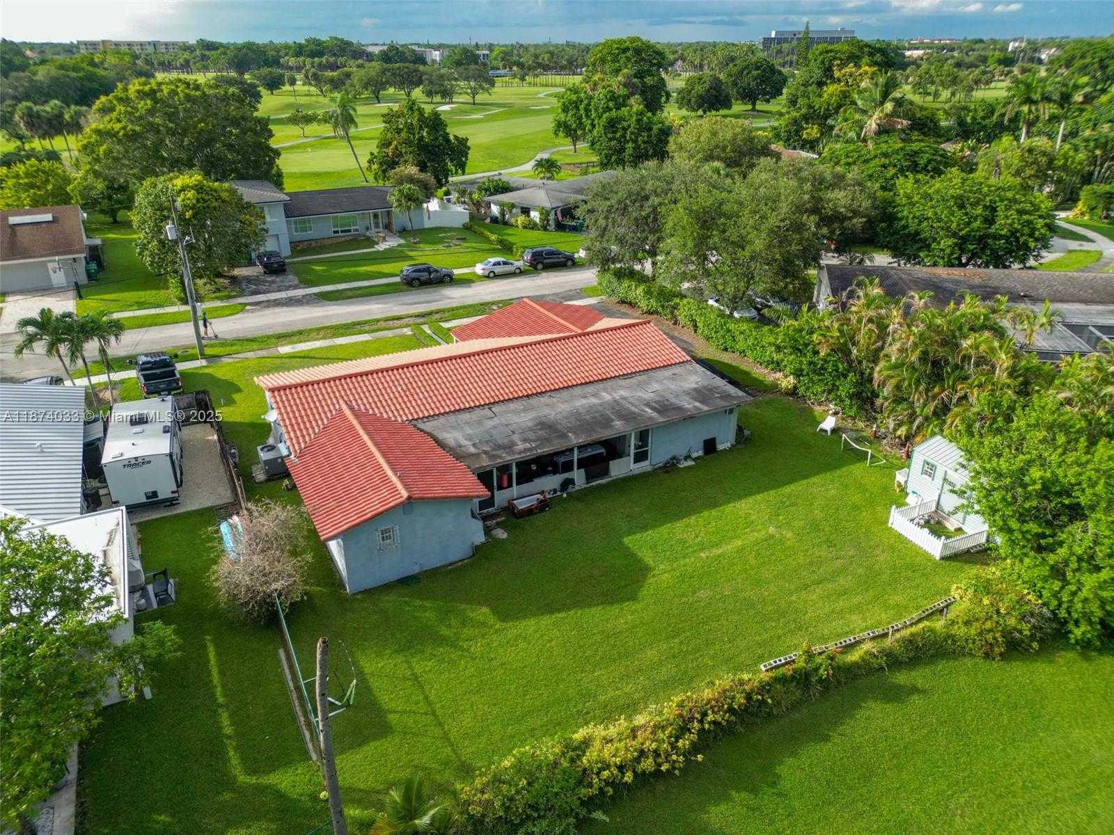 Small Image of 9480 EAST PALMETTO CLUB LN E, Palmetto Bay Number 33
