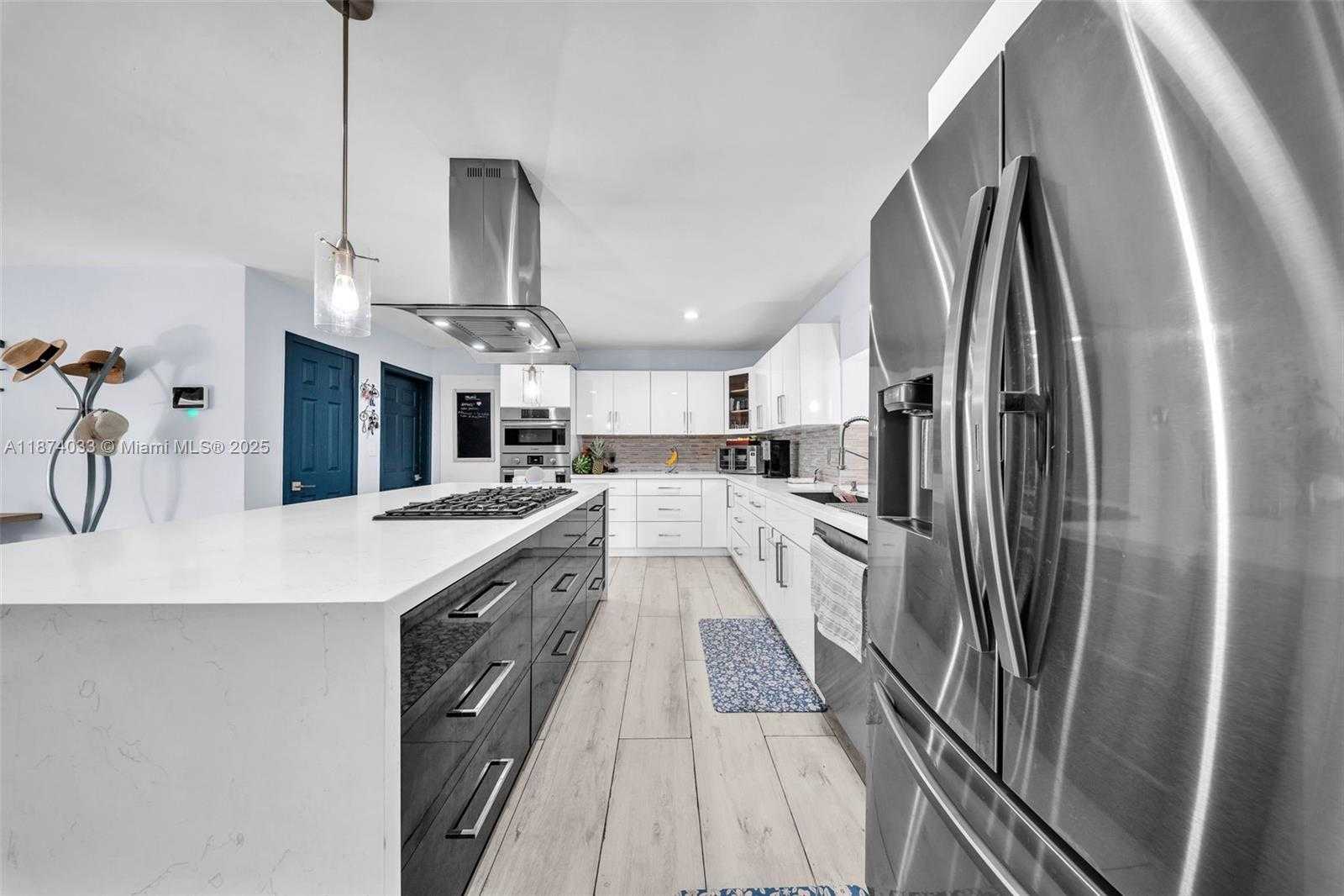 Small Image of 9480 EAST PALMETTO CLUB LN E, Palmetto Bay Number 6