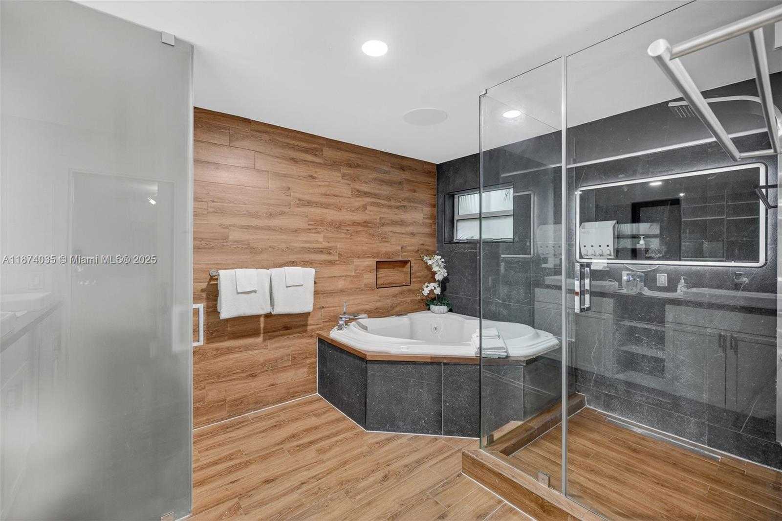 Small Image of 1643 NORTH EAST 8TH AVE, Fort Lauderdale Number 17