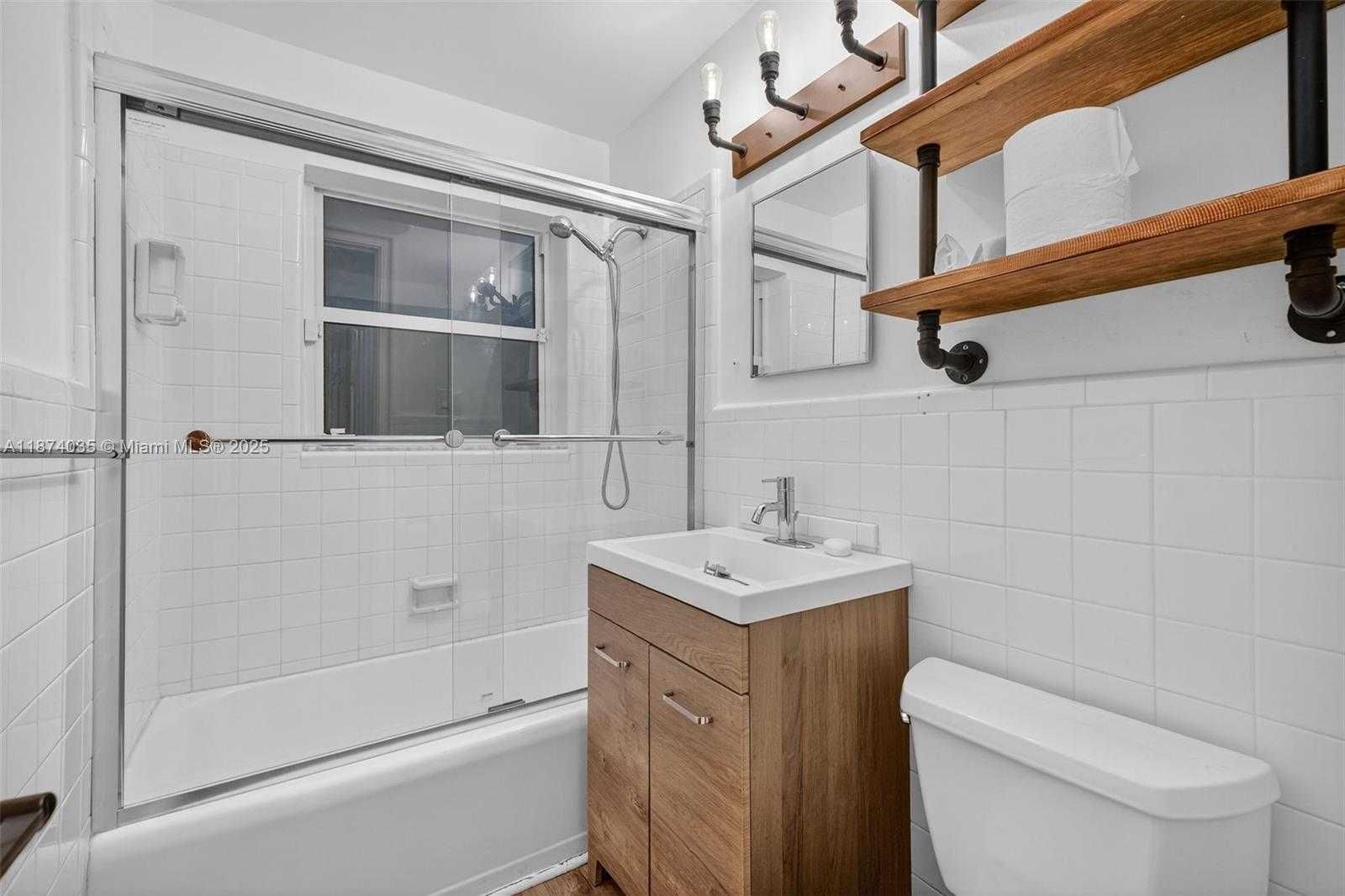 Small Image of 1643 NORTH EAST 8TH AVE, Fort Lauderdale Number 25