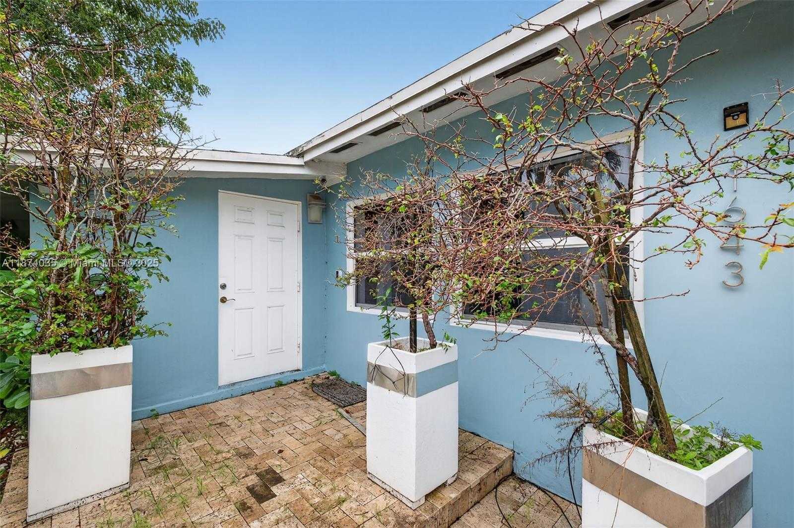 Small Image of 1643 NORTH EAST 8TH AVE, Fort Lauderdale Number 3