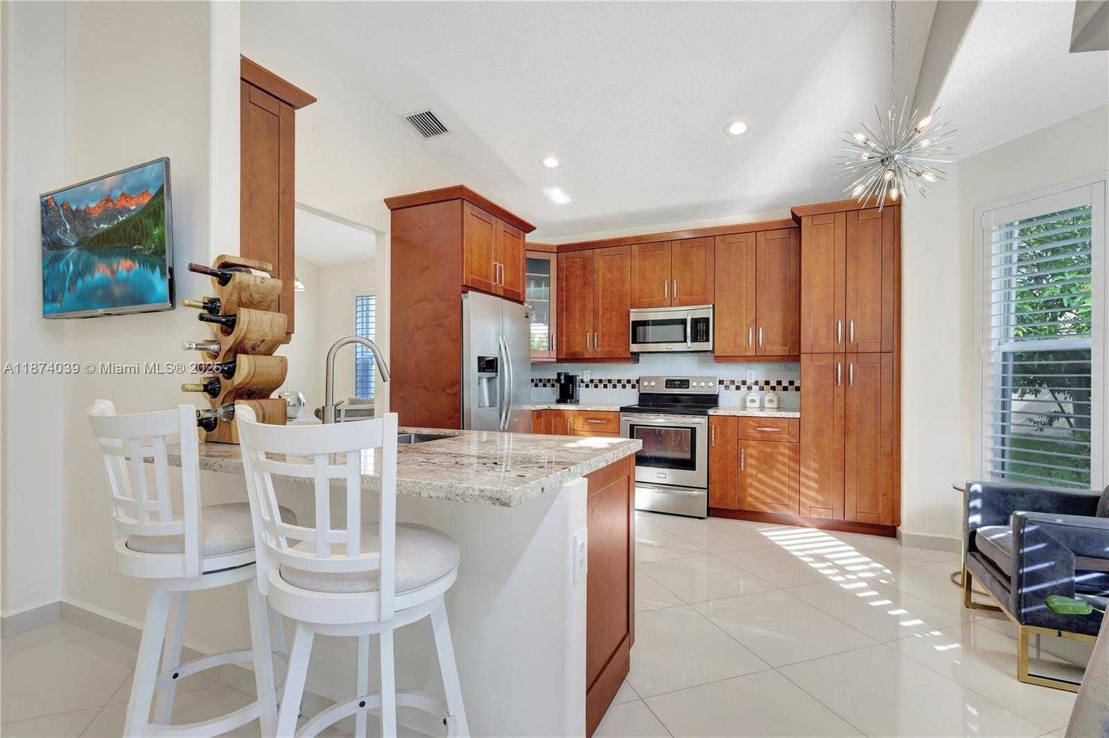 Small Image of 19015 SOUTH WEST 25TH CT, Miramar Number 11