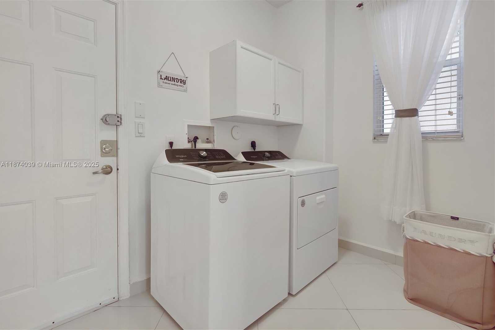 Small Image of 19015 SOUTH WEST 25TH CT, Miramar Number 23