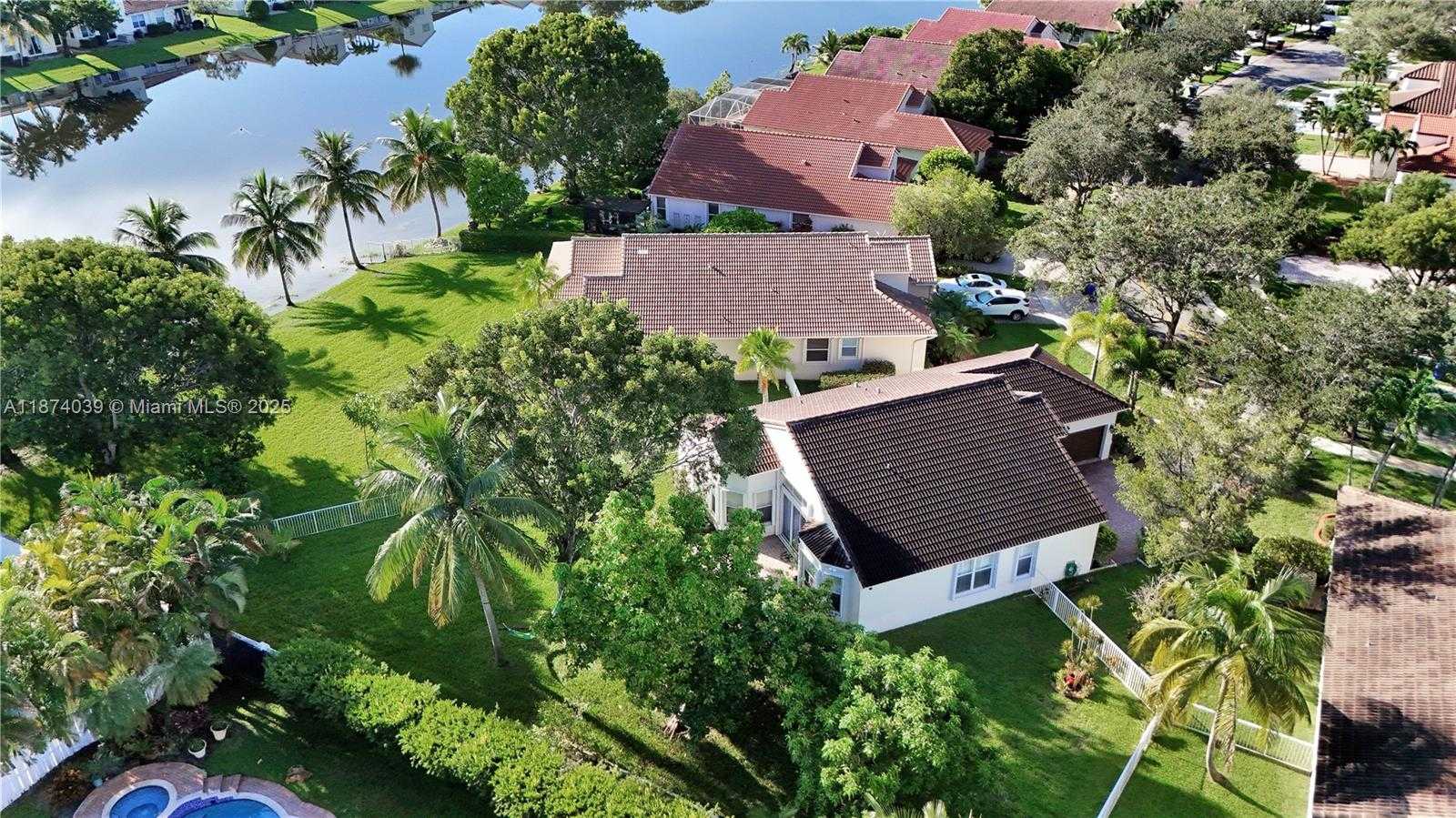 Small Image of 19015 SOUTH WEST 25TH CT, Miramar Number 30
