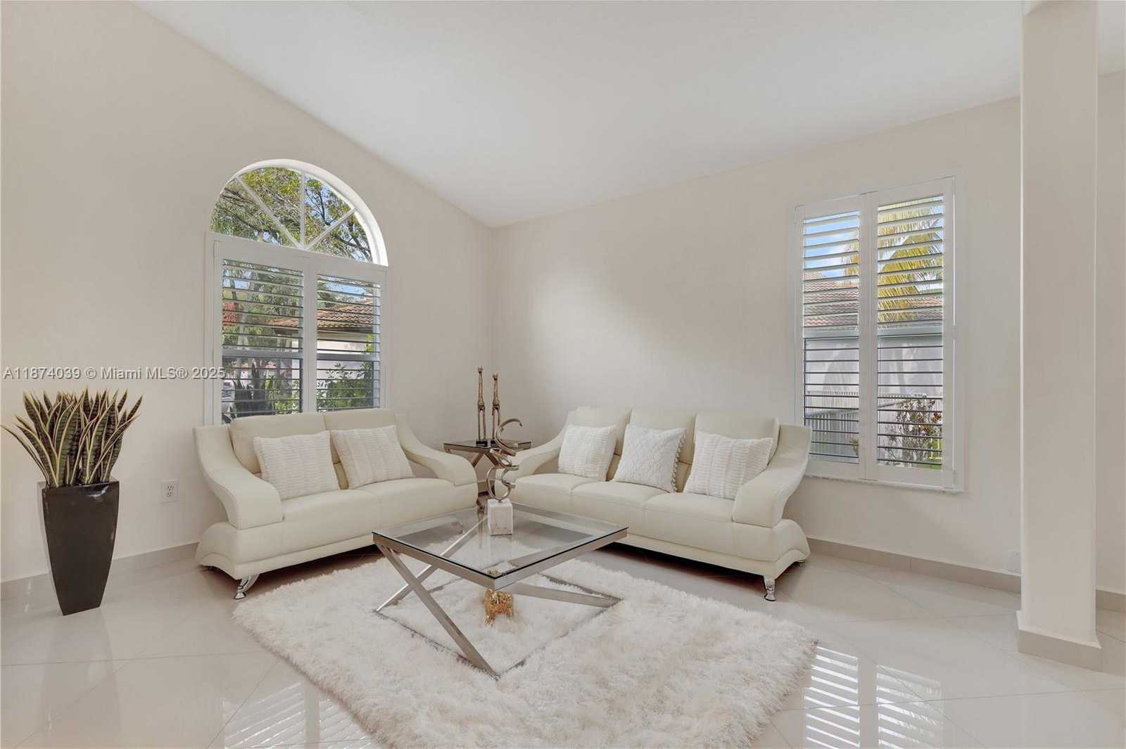 Small Image of 19015 SOUTH WEST 25TH CT, Miramar Number 5