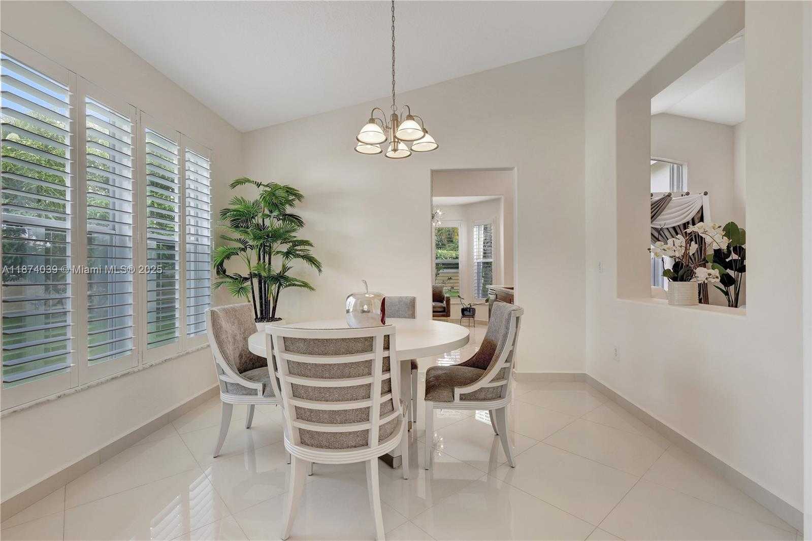 Small Image of 19015 SOUTH WEST 25TH CT, Miramar Number 7