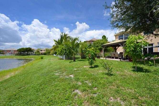 Small Image of 9770 SCRIBNER LN, Wellington Number 26