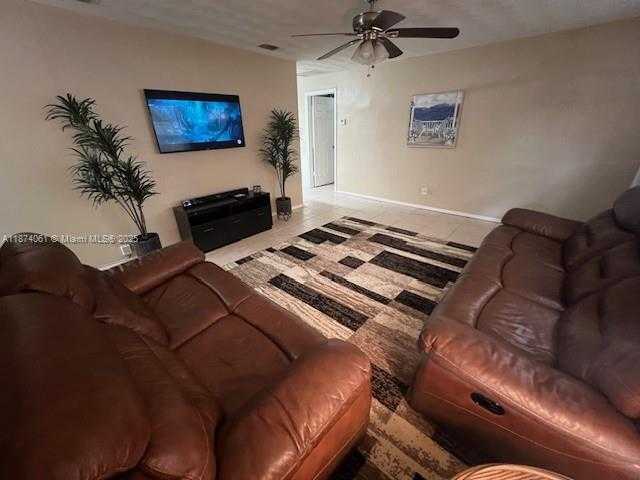 Small Image of 4731 SOUTH WEST 25TH AVE, Fort Lauderdale Number 11