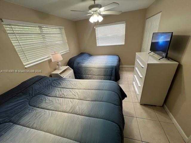 Small Image of 4731 SOUTH WEST 25TH AVE, Fort Lauderdale Number 17