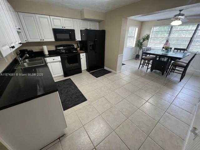 Small Image of 4731 SOUTH WEST 25TH AVE, Fort Lauderdale Number 7
