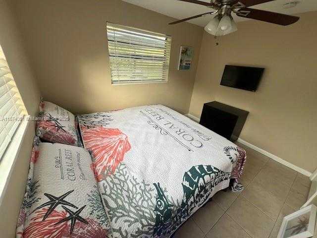 Small Image of 4731 SOUTH WEST 25TH AVE, Fort Lauderdale Number 9