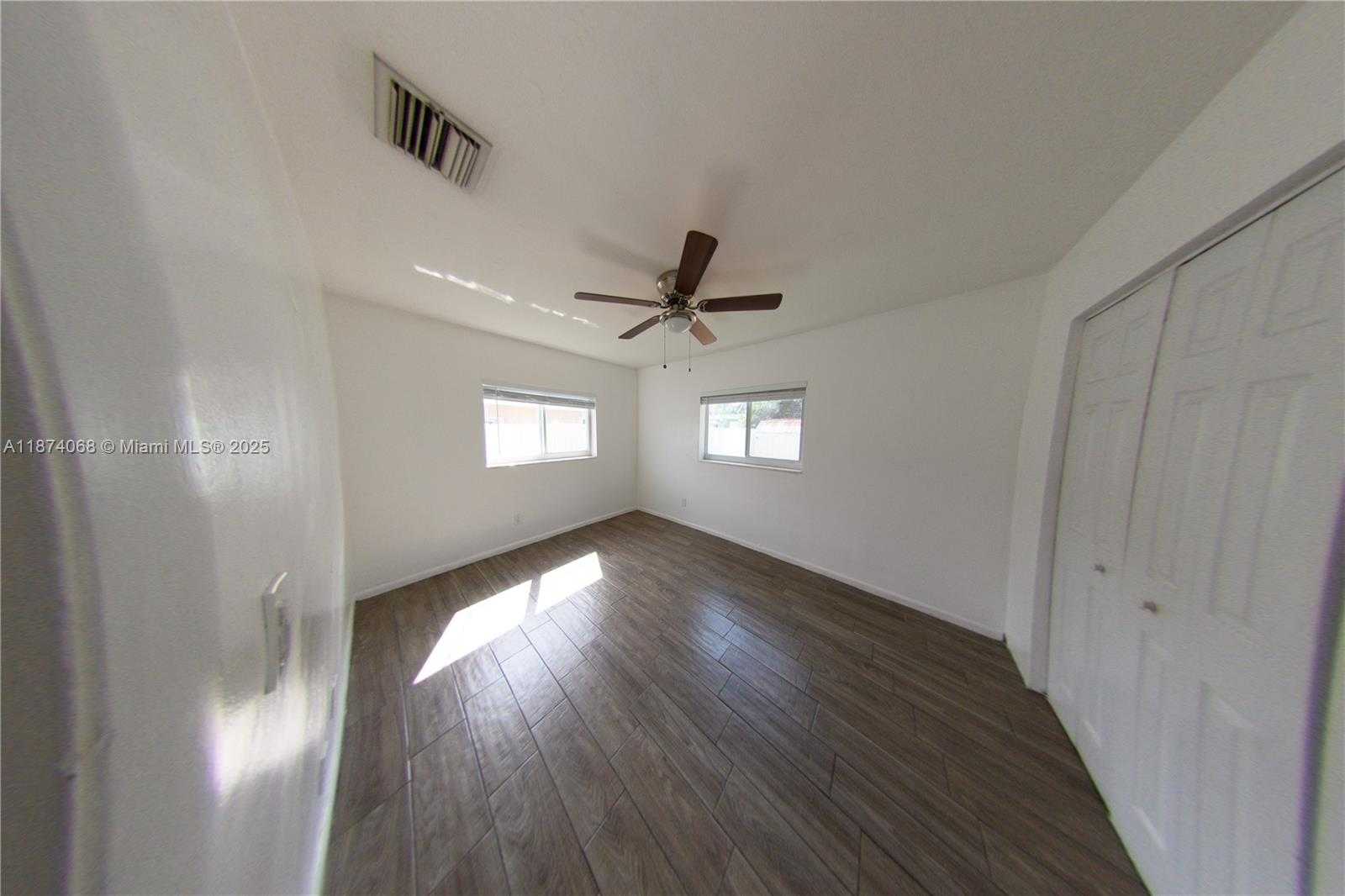 Small Image of 4526 NORTH WEST 200TH ST, Miami Gardens Number 14