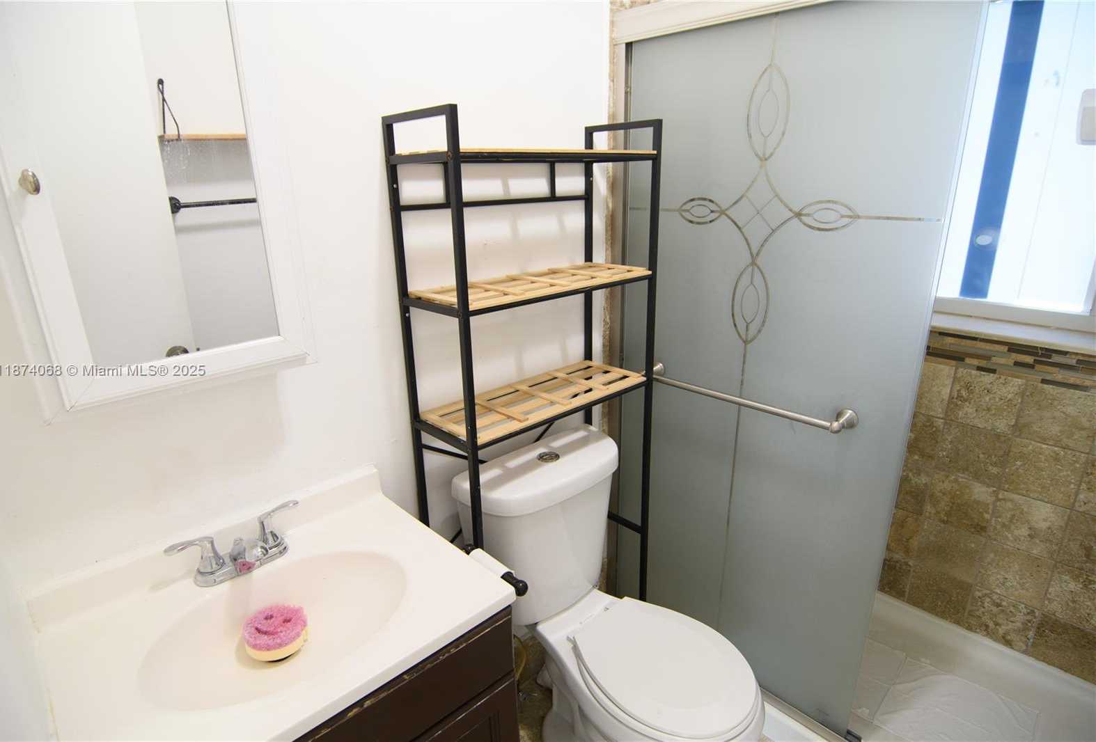 Small Image of 4526 NORTH WEST 200TH ST, Miami Gardens Number 26