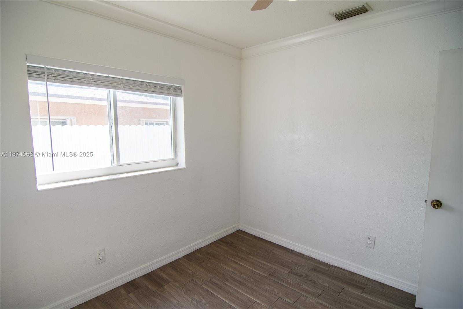 Small Image of 4526 NORTH WEST 200TH ST, Miami Gardens Number 31